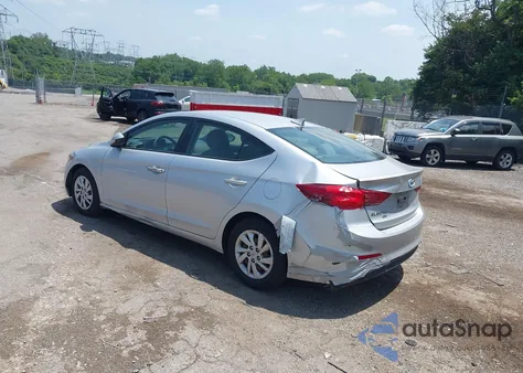2017 Hyundai Elantra Se z USA, uszkodzony, nr VIN KMHD74LFXHU325792